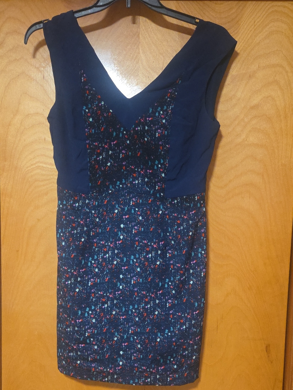 Forever 21 Navy V-Neck Midi Dress with Multicolor Speckle Size M